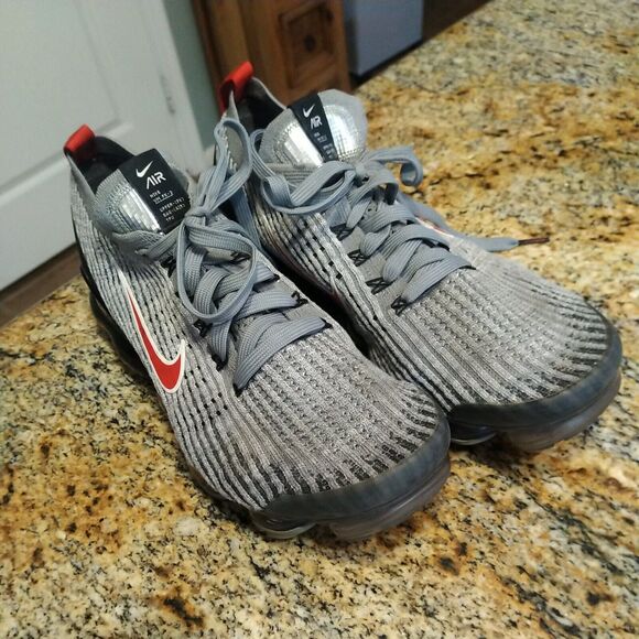 Nike Mens Air Vapormax Flyknit 3 Running Shoes Red AJ6900-012 Lace Up 8.5 - Picture 5 of 12